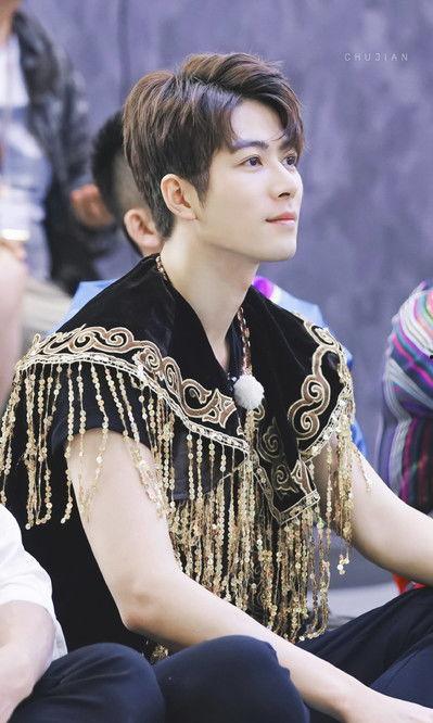 华晨宇的吃瓜群众是谁呀,华晨宇的“吃瓜群众”究竟是谁？